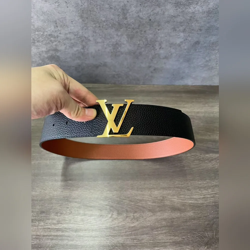 Louis Vuitton Initiales 40MM Reversible Belt - Picture 7 of 14